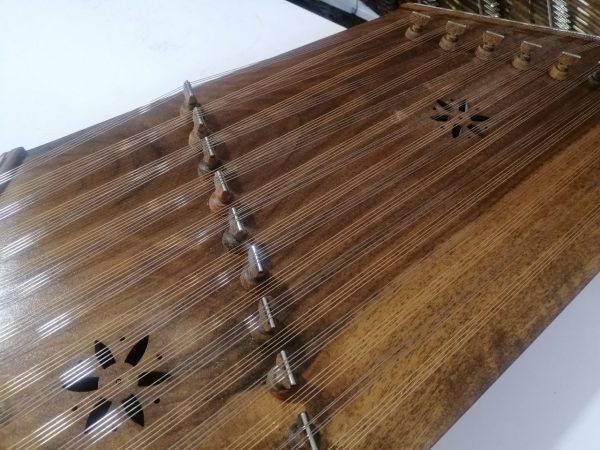 سنتور های برندحمید موسوی دو مهر ویژه